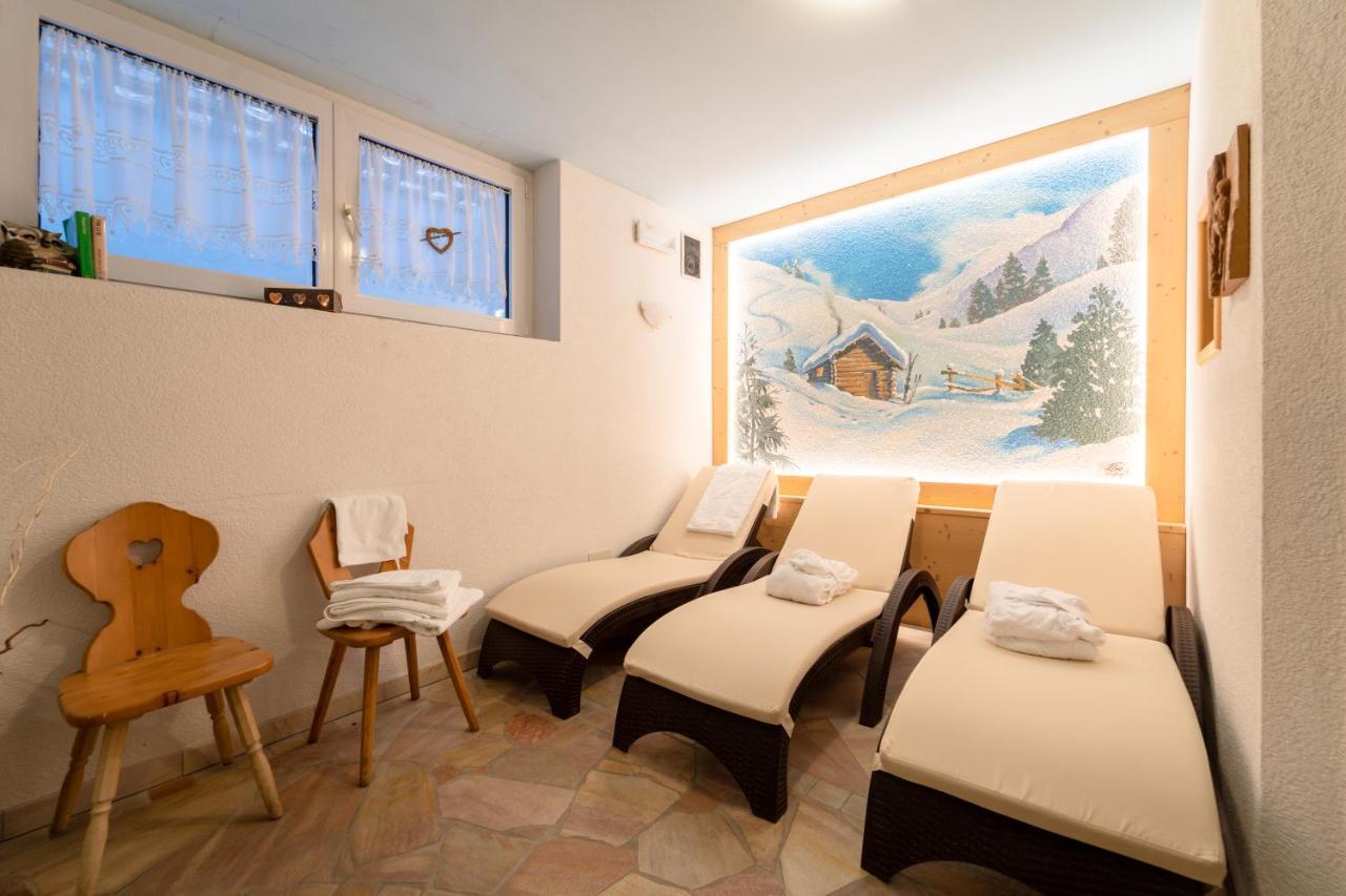 Berg Hotel Latemar Spitze Vigo di Fassa Eksteriør billede
