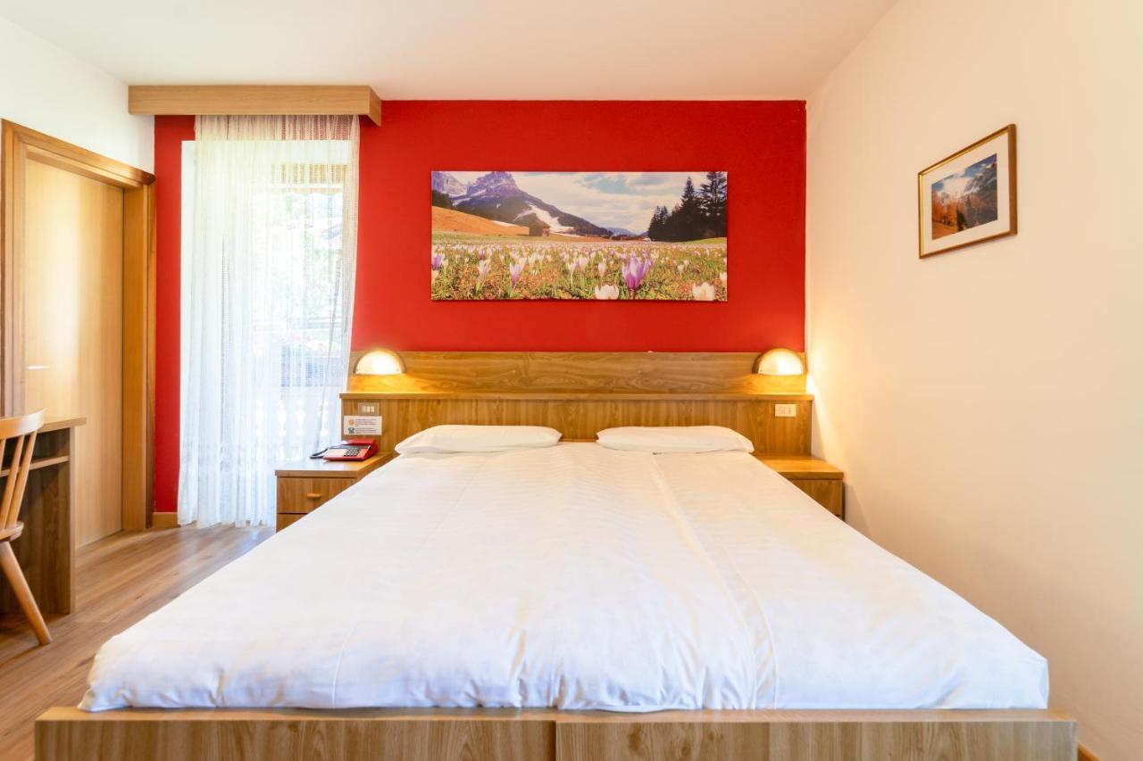 Berg Hotel Latemar Spitze Vigo di Fassa Eksteriør billede