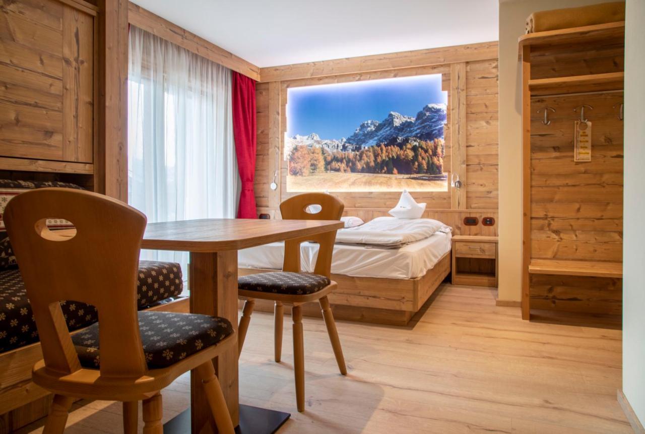 Berg Hotel Latemar Spitze Vigo di Fassa Eksteriør billede