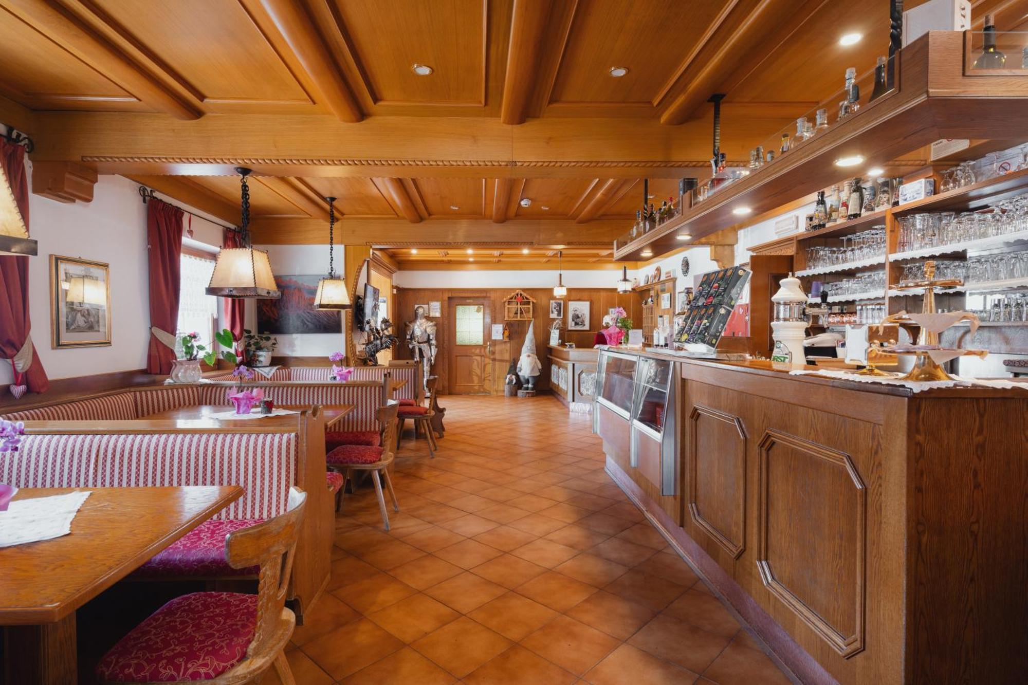 Berg Hotel Latemar Spitze Vigo di Fassa Eksteriør billede