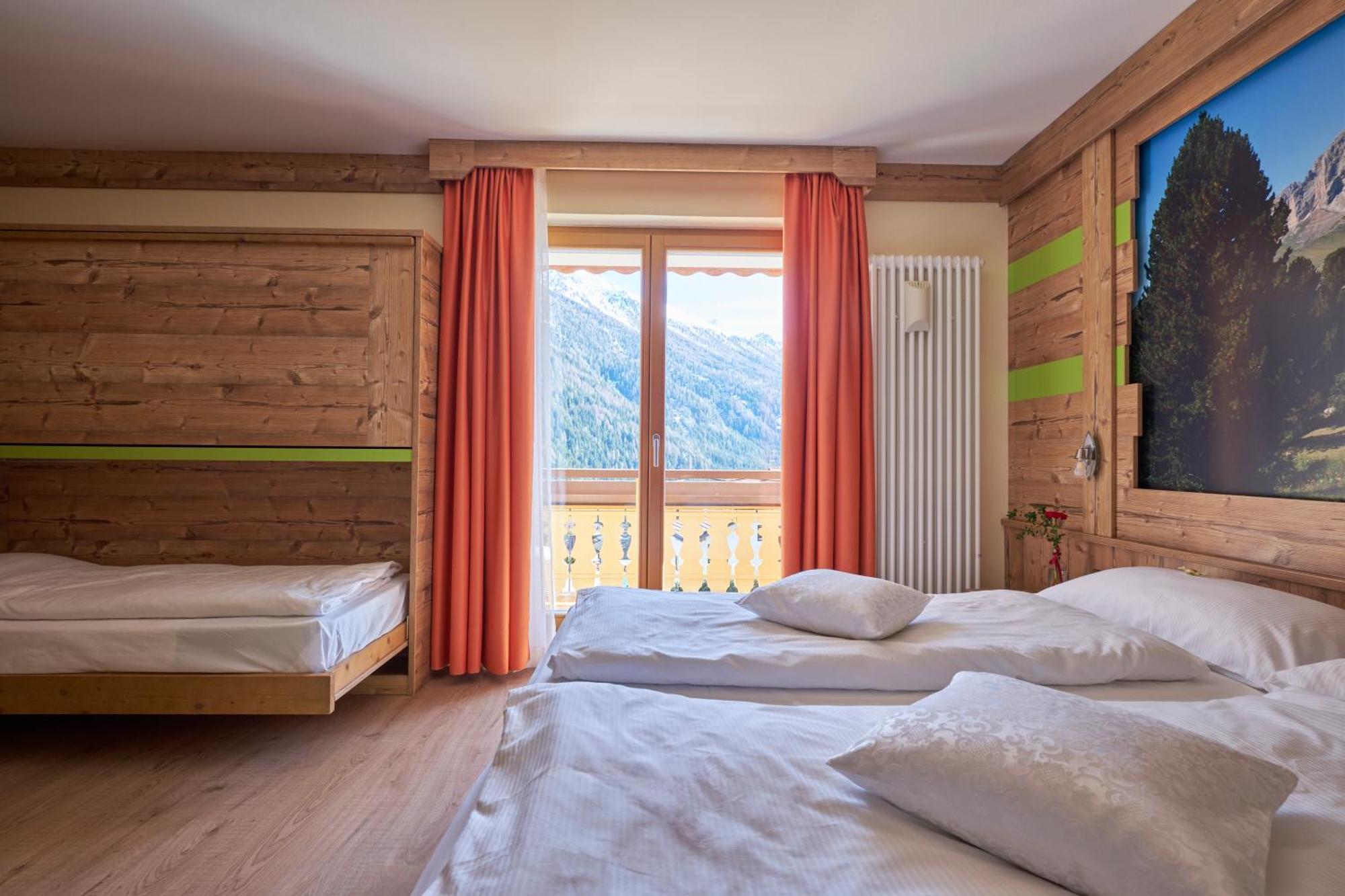 Berg Hotel Latemar Spitze Vigo di Fassa Eksteriør billede
