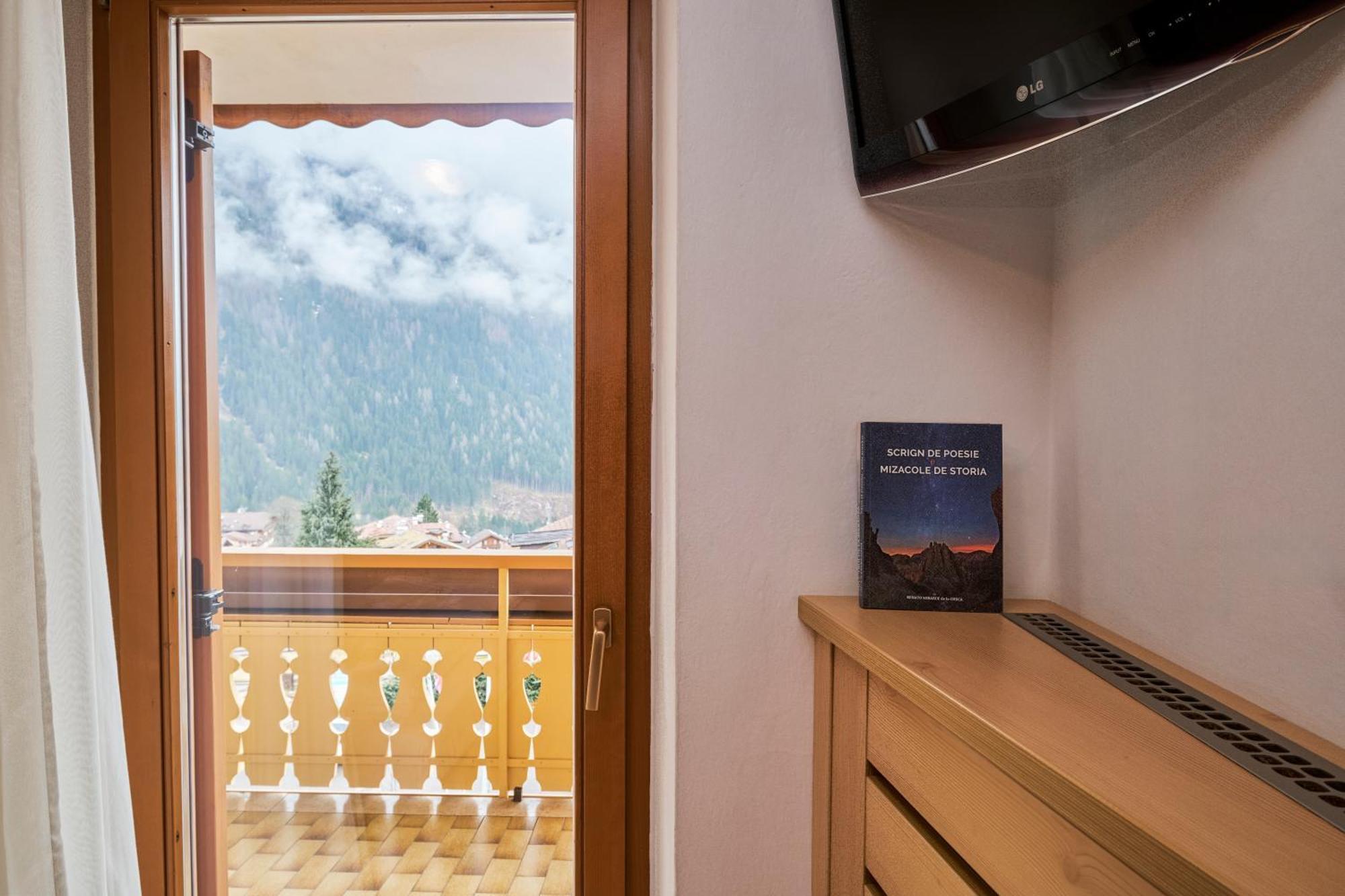 Berg Hotel Latemar Spitze Vigo di Fassa Eksteriør billede