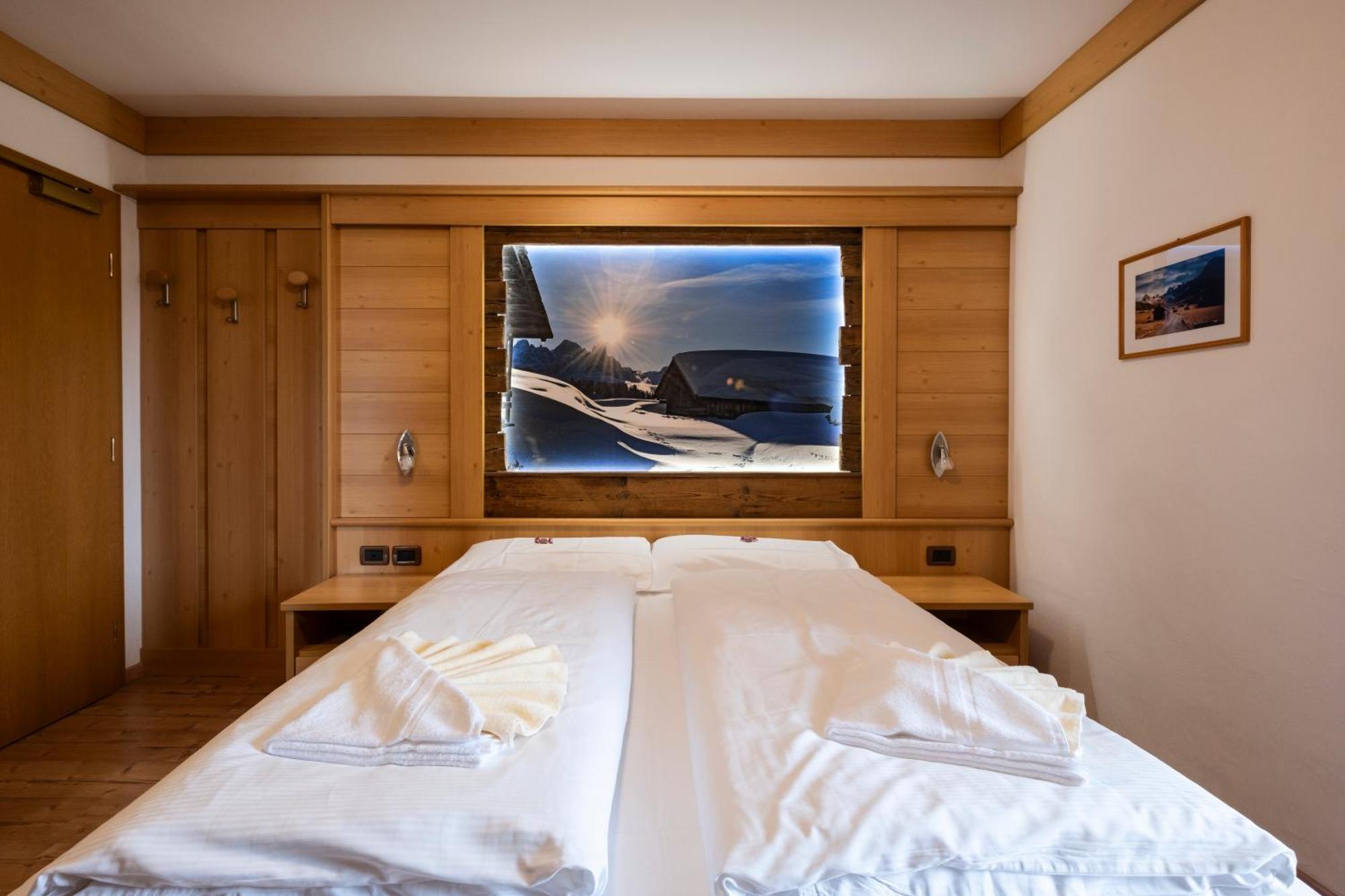 Berg Hotel Latemar Spitze Vigo di Fassa Eksteriør billede