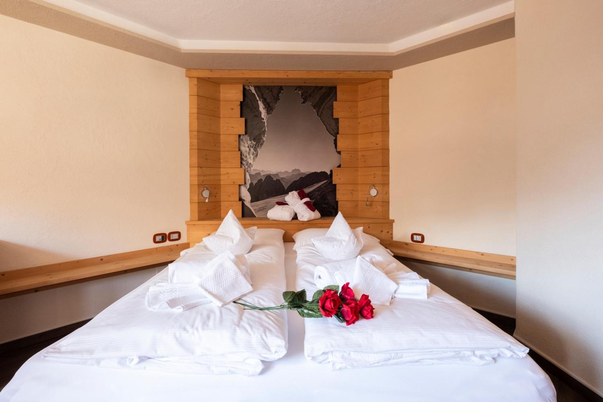 Berg Hotel Latemar Spitze Vigo di Fassa Eksteriør billede