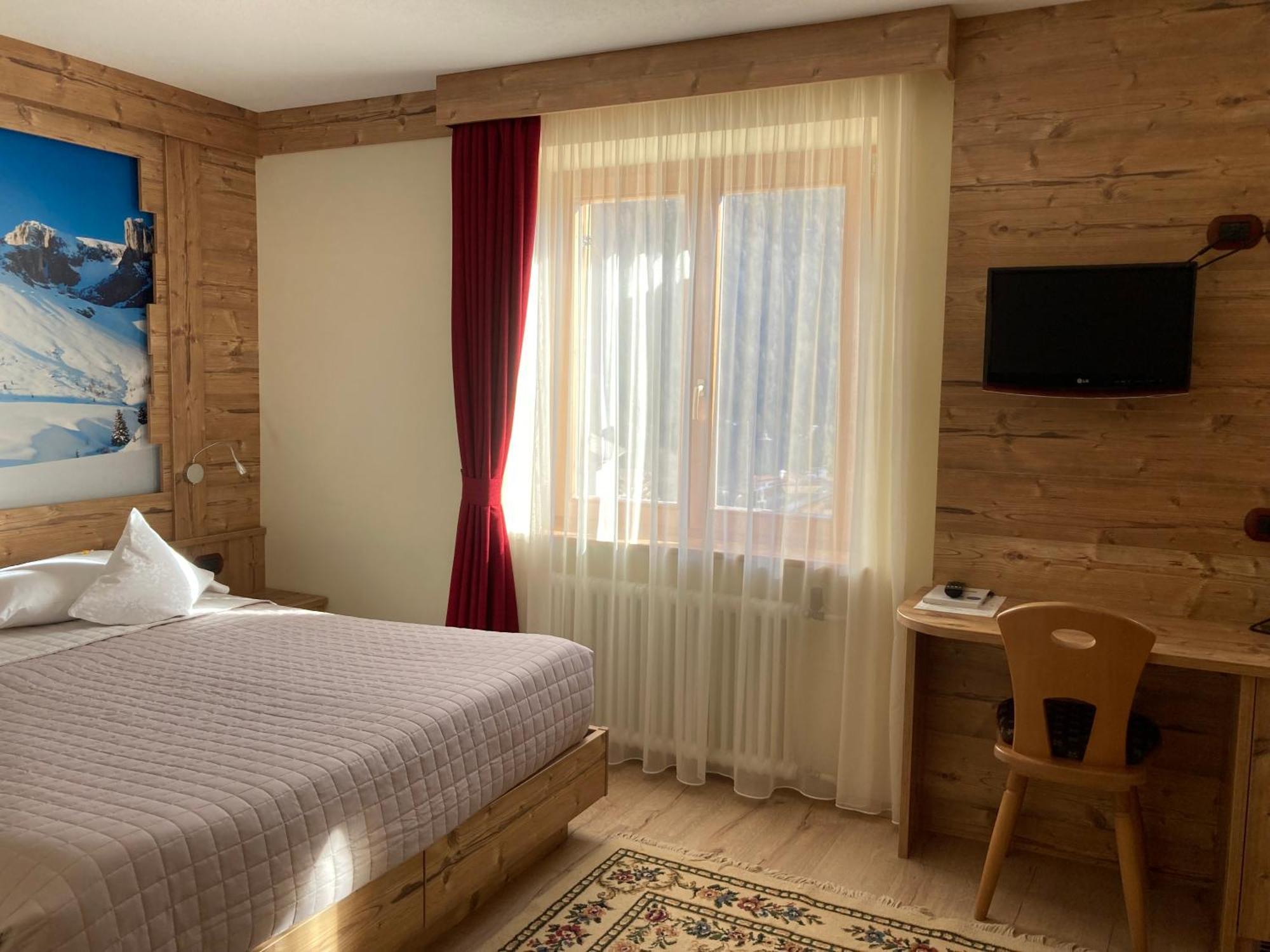 Berg Hotel Latemar Spitze Vigo di Fassa Eksteriør billede